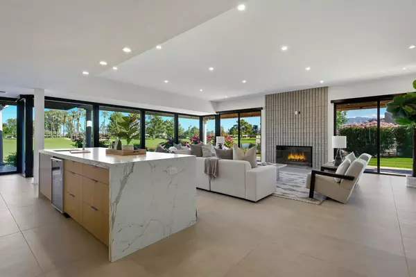 Rancho Mirage, CA 92270,2 Auburn CT