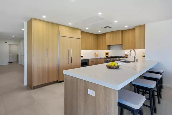 Rancho Mirage, CA 92270,2 Auburn CT