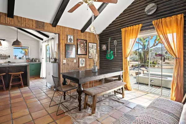 Pioneertown, CA 92268,5177 Roy Rogers RD