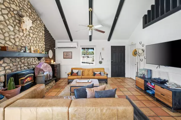 Pioneertown, CA 92268,5177 Roy Rogers RD