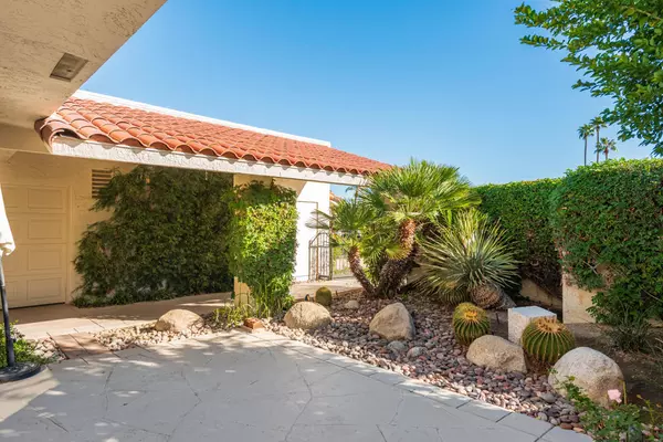 Rancho Mirage, CA 92270,9 Wake Forest CT