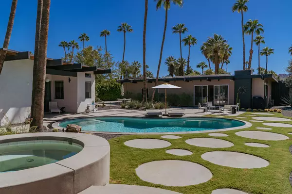 2720 E Plaimor AVE, Palm Springs, CA 92262