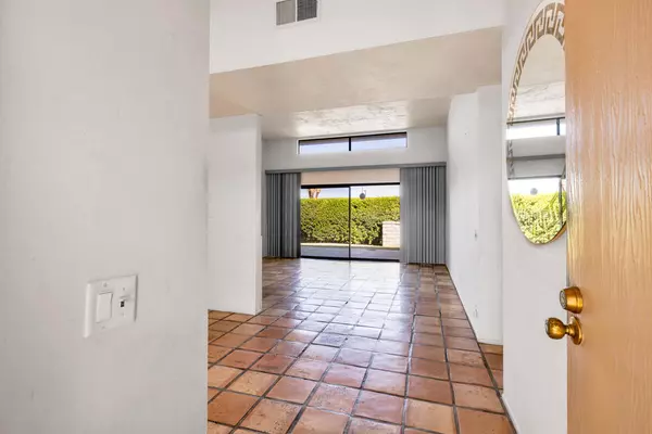 Palm Springs, CA 92262,1452 Tiffany` CIR N