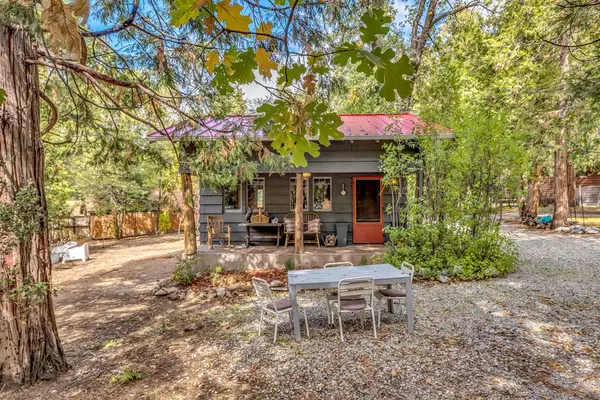 Idyllwild, CA 92549,54160 Strawberry Valley DR