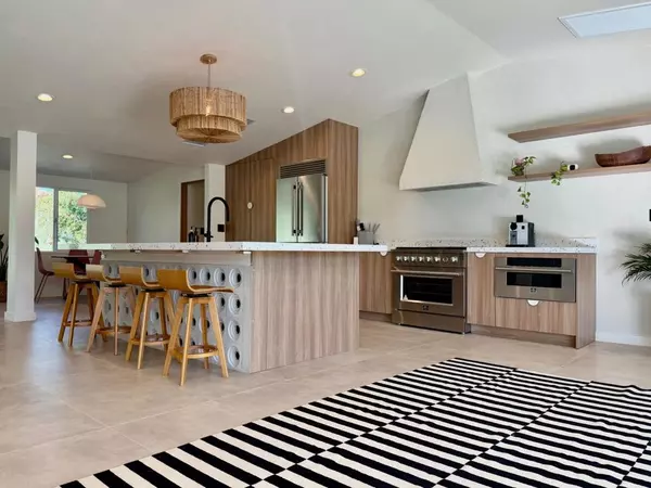 Palm Springs, CA 92264,3864 Cll San Raphael
