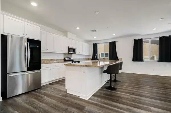 Desert Hot Springs, CA 92240,11689 S Crescent ST