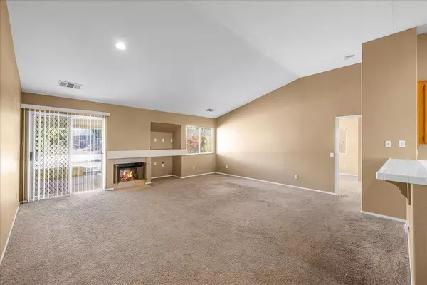 Desert Hot Springs, CA 92240,66304 8th ST