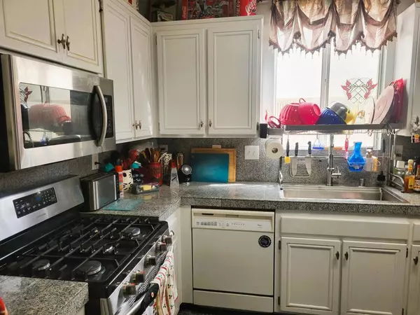 San Jacinto, CA 92582,1992 Warwick ST