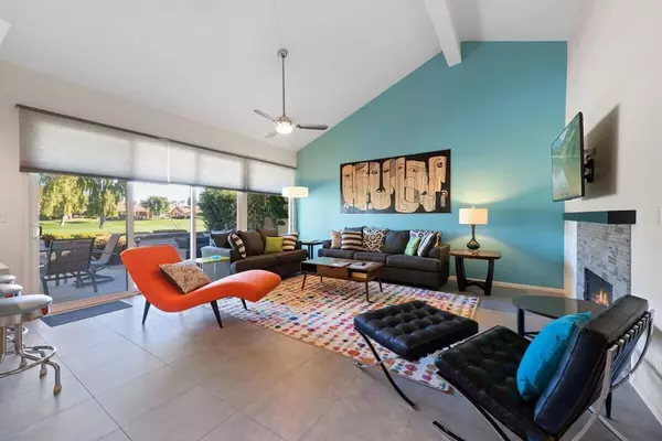 240 Serena DR, Palm Desert, CA 92260