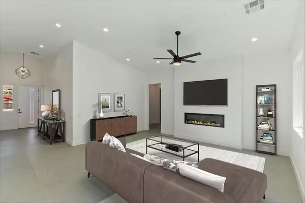 Cathedral City, CA 92234,31260 Avenida La Paloma