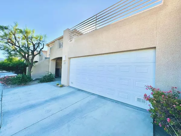 Cathedral City, CA 92234,30353 Crown ST #104