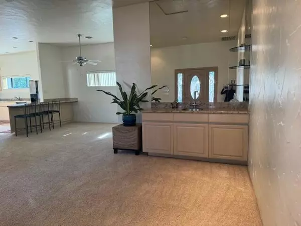 Palm Desert, CA 92211,77555 Delaware PL