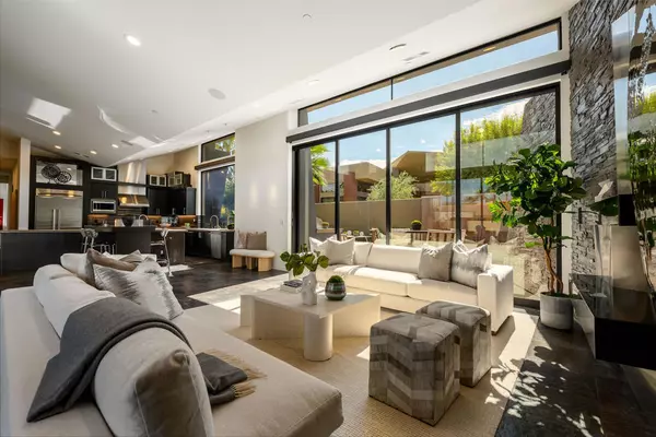 Palm Springs, CA 92264,335 Patel PL