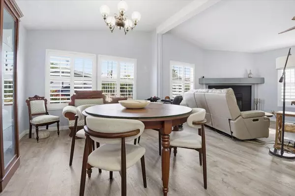 Palm Desert, CA 92260,73450 Country Club Drive #309