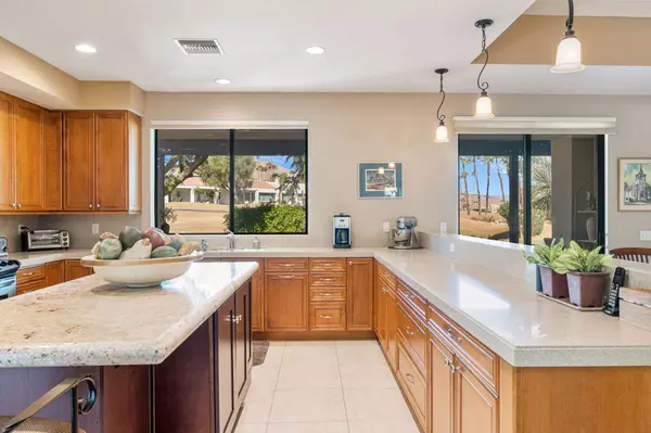 Palm Desert, CA 92260,73261 Mariposa DR