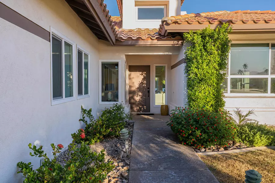 40270 Eastwood LN, Palm Desert, CA 92211