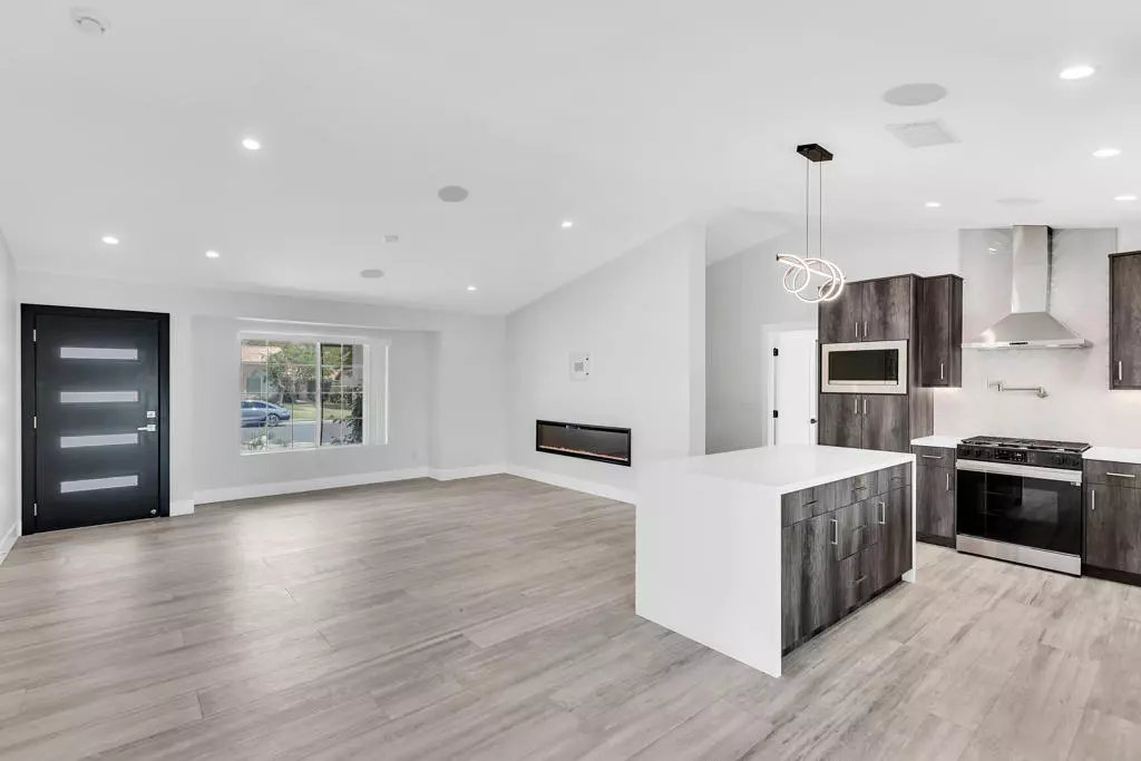 Cathedral City, CA 92234,69835 Bluegrass WAY