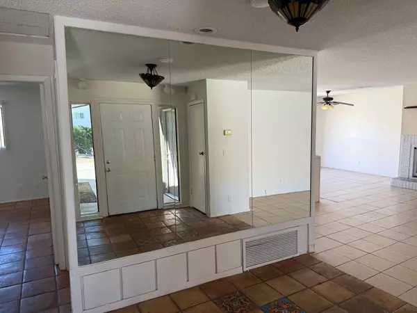 La Quinta, CA 92253,53135 Avenida Mendoza