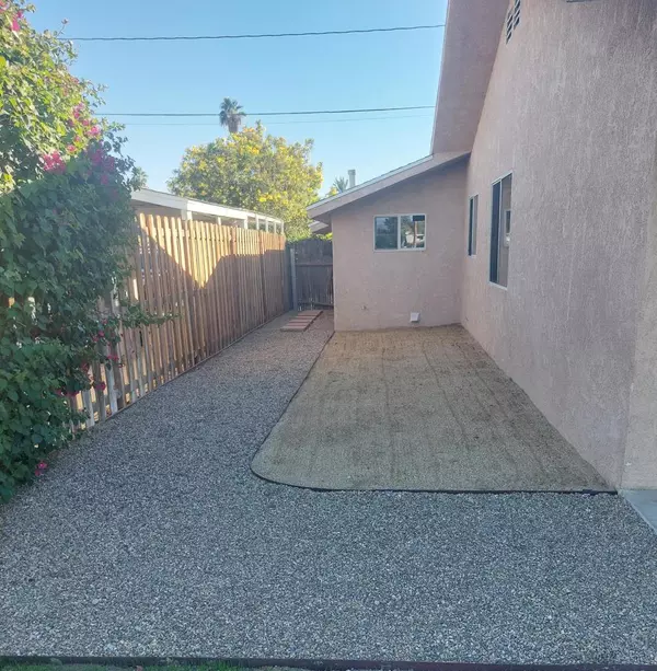 Palm Desert, CA 92211,77322 Missouri DR