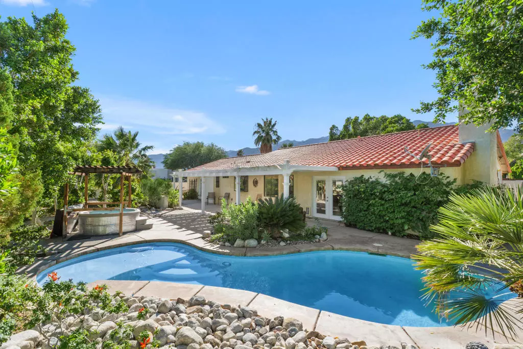 Palm Springs, CA 92262,2910 N Bahada RD