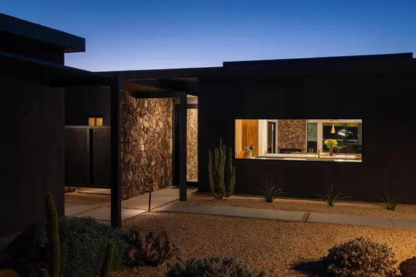 Joshua Tree, CA 92252,8520 Purple Sage RD