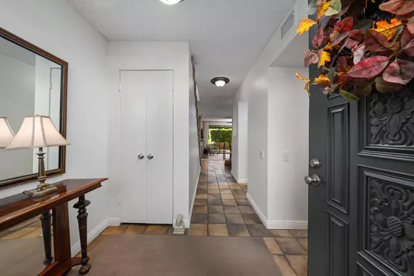 Palm Springs, CA 92264,171 Calle Bravo