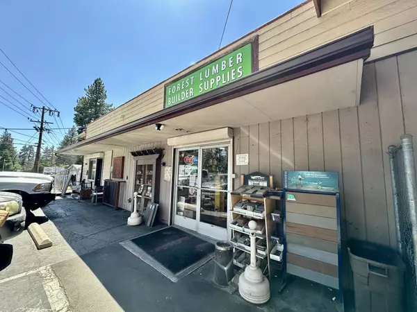 Idyllwild, CA 92549,54200 Pine Crest AVE