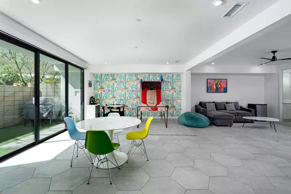 Palm Springs, CA 92264,122 Cameron Center DR