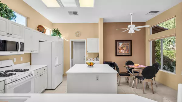 Palm Desert, CA 92211,38608 Bent Palm DR