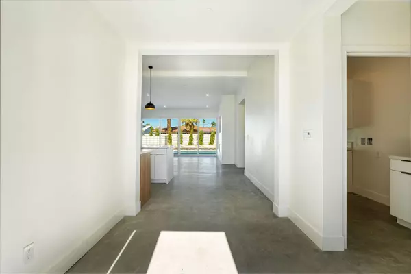 Palm Springs, CA 92262,416 Rosa Parks RD