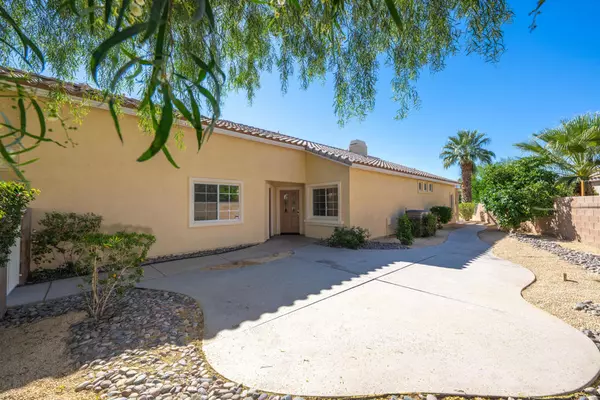 Indio, CA 92201,45627 Spyglass Hill ST