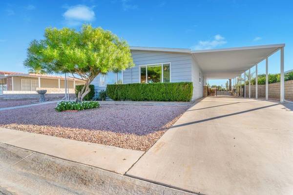 74636 Azurite CIR E, Palm Desert, CA 92260