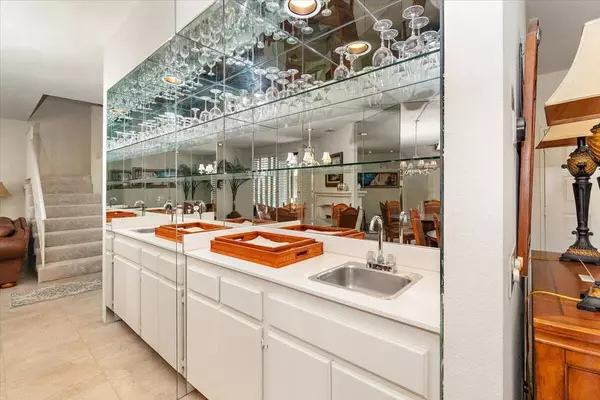 Palm Desert, CA 92211,38315 Crocus LN