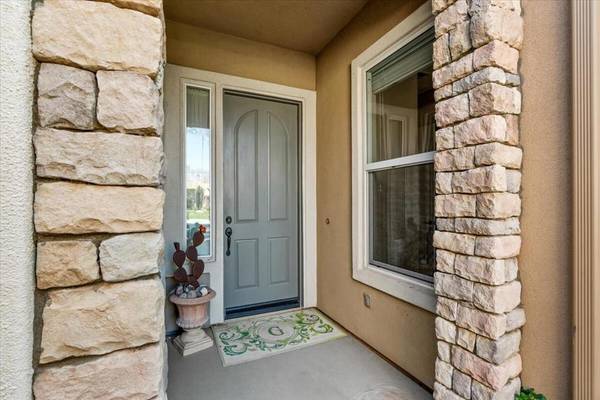 La Quinta, CA 92253,61466 Fire Barrel DR