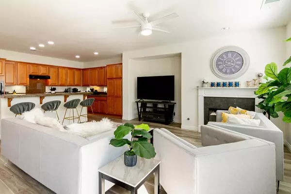 Indio, CA 92203,43784 Riunione PL