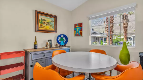 Palm Springs, CA 92264,90 Caravan ST