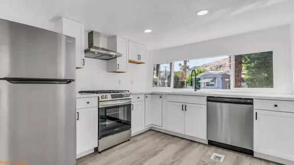 Palm Springs, CA 92264,80 Jupiter ST