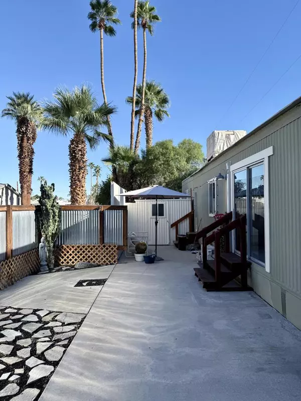 22 Jupiter ST, Palm Springs, CA 92264