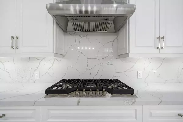 Palm Desert, CA 92211,198 Green Mountain DR