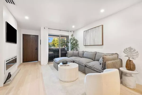 Palm Springs, CA 92262,2857 N Los Felices RD #203