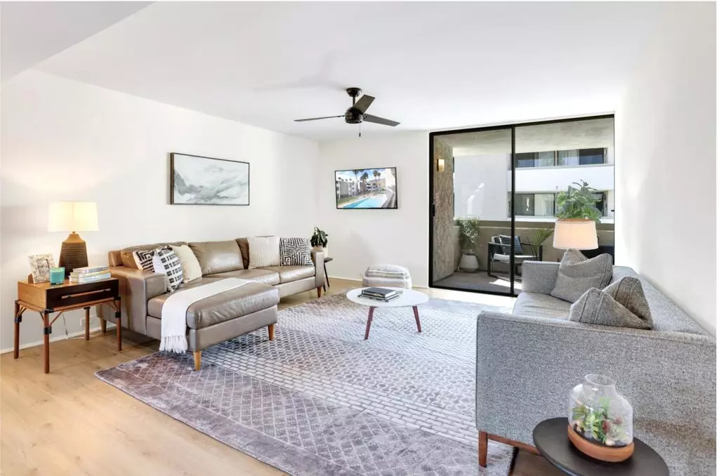 Palm Springs, CA 92264,251 E La Verne WAY #F