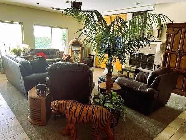 Cathedral City, CA 92234,69445 Serenity RD