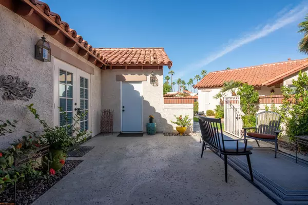 Palm Desert, CA 92211,112 Sarona CIR