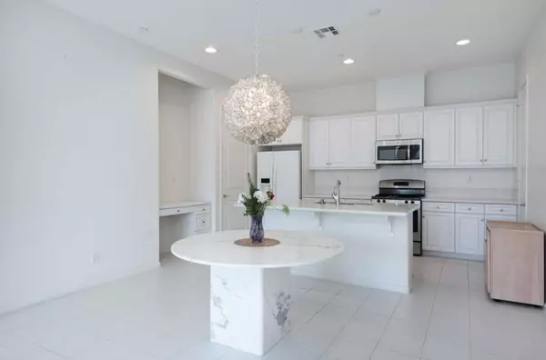 Palm Desert, CA 92260,2609 Via Calderia