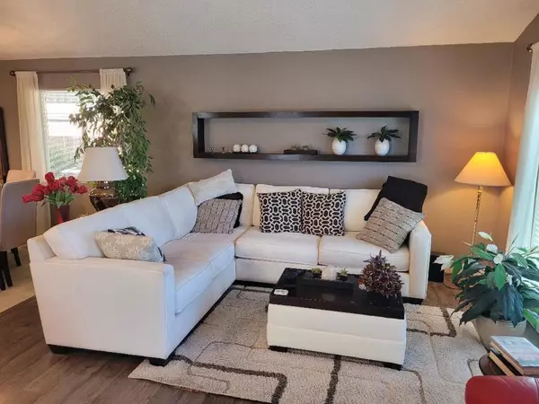 Thousand Palms, CA 92276,33581 Les RD