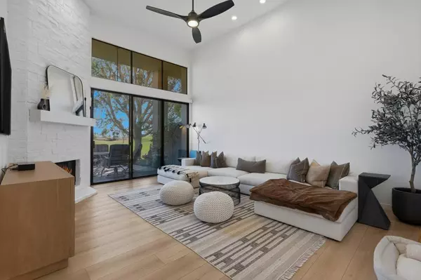 La Quinta, CA 92253,54860 Oak Tree #A32