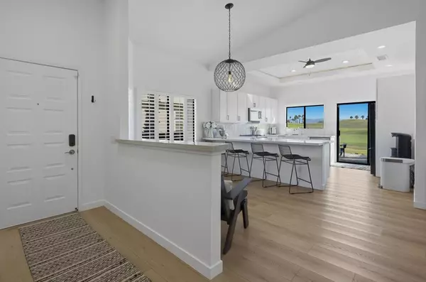 La Quinta, CA 92253,54860 Oak Tree #A32