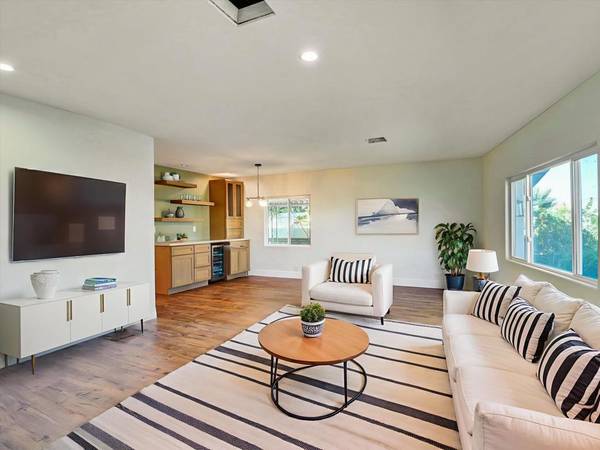 Palm Desert, CA 92260,38525 Desert Greens DR E