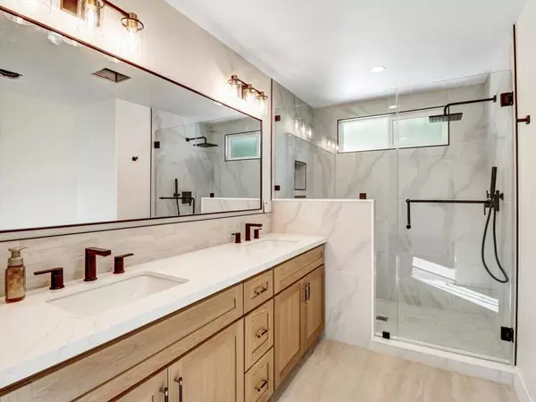 Palm Desert, CA 92260,38525 Desert Greens DR E