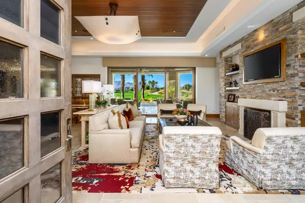 La Quinta, CA 92253,52711 Via Dona